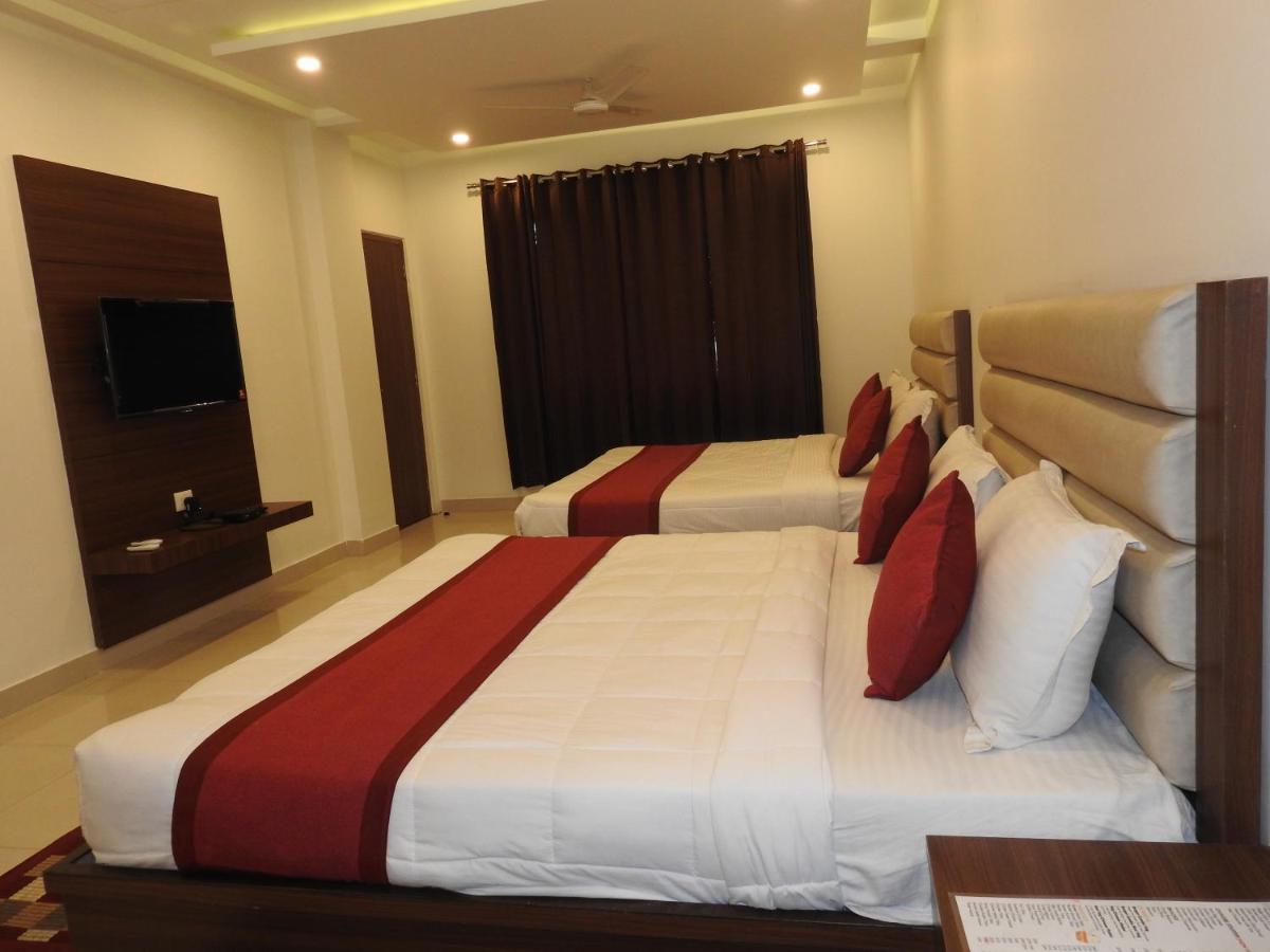 Hotel Aakash Residency Dehradun Exterior photo