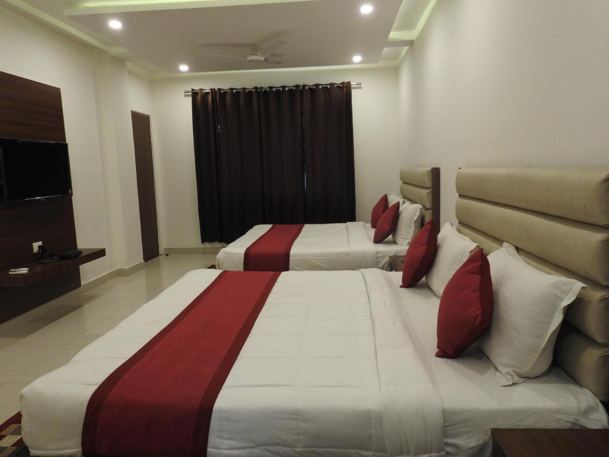 Hotel Aakash Residency Dehradun Exterior photo
