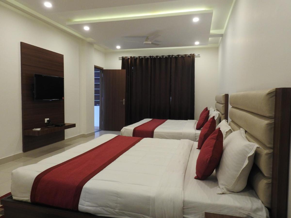 Hotel Aakash Residency Dehradun Exterior photo
